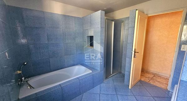 Maison 6 pièces avec piscine à vendre à Carcassonne, quartier Villalbe