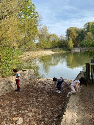 Fonds de commerce de 145 m²