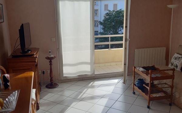 Appartement à vendre    2 pièces • 51 m2 Lyon 7
