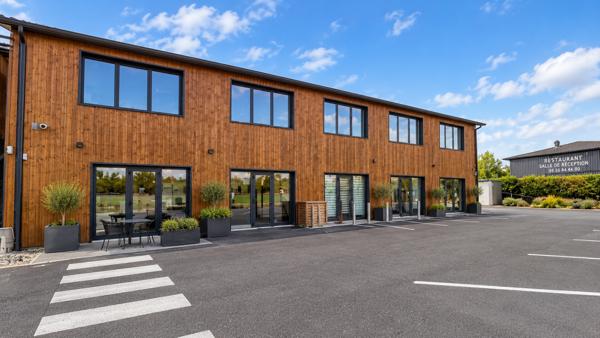 À LOUER BUREAU / CABINET PROFESSIONNEL AVEC POINT D'EAU - SECTEUR CAVIGNAC , Cavignac