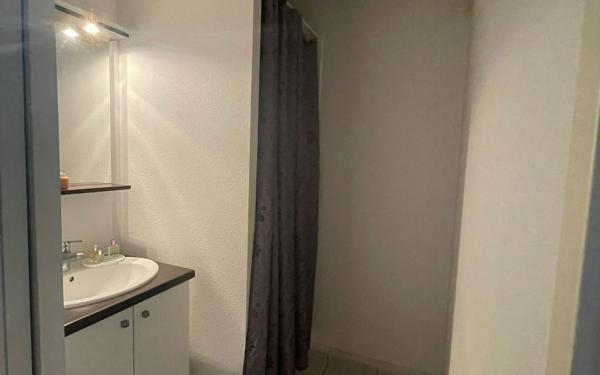 Appartement à vendre    2 pièces • 41,88 m2 Montussan