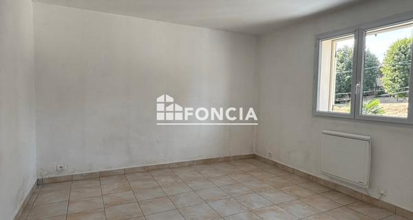 Location Appartement 5 pièces 93 m² - ÉTampes 91150