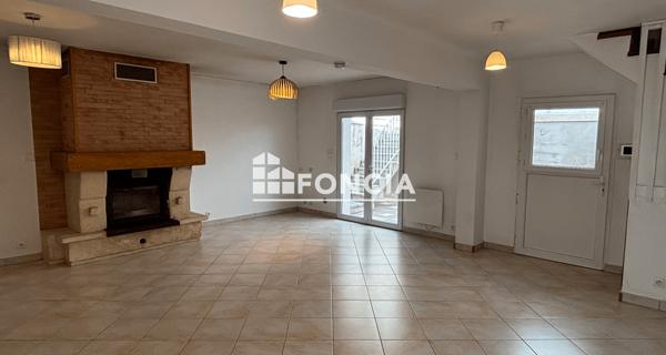 Location Appartement 5 pièces 93 m² - ÉTampes 91150