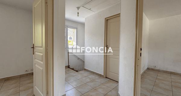 Location Appartement 5 pièces 93 m² - ÉTampes 91150