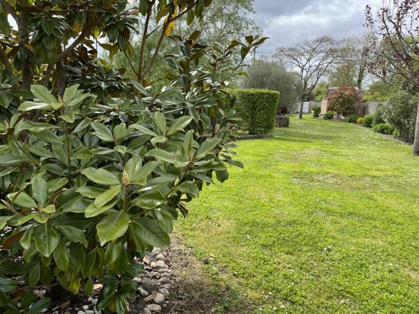 BELLE MAISON F5 EN BORDURE DE VIENNE AU CALME CHÂTELLERAULT Réf 2628