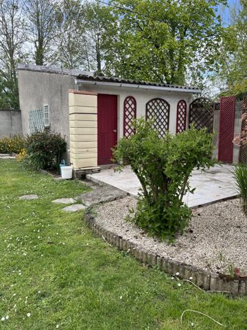BELLE MAISON F5 EN BORDURE DE VIENNE AU CALME CHÂTELLERAULT Réf 2628