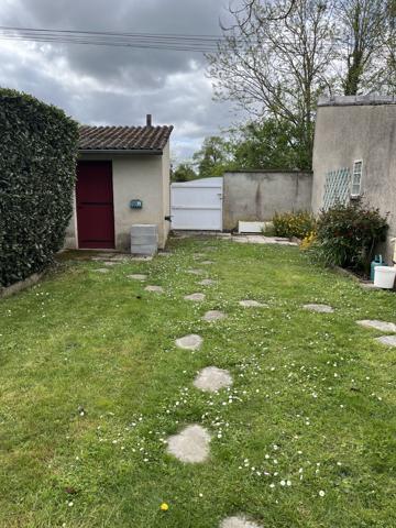 BELLE MAISON F5 EN BORDURE DE VIENNE AU CALME CHÂTELLERAULT Réf 2628