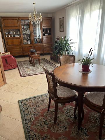 BELLE MAISON F5 EN BORDURE DE VIENNE AU CALME CHÂTELLERAULT Réf 2628