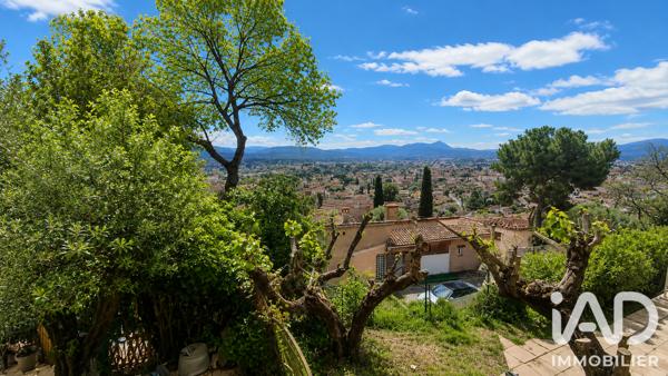 Maison à vendre 6 pièces 235 m² La Farlède