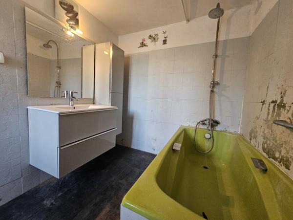 Marguerittes (30320) Maison de village à rénovée - 30320 - Marguerittes