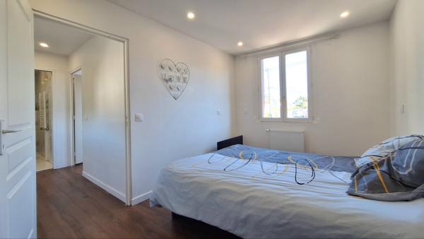 Maison
         3 pièces
        - 83 m² Exclusivité 293 000 € *