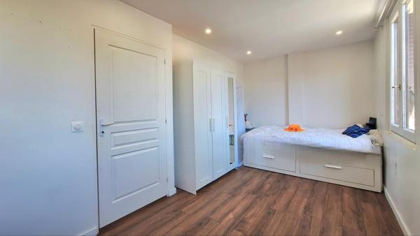 Maison
         3 pièces
        - 83 m² Exclusivité 293 000 € *