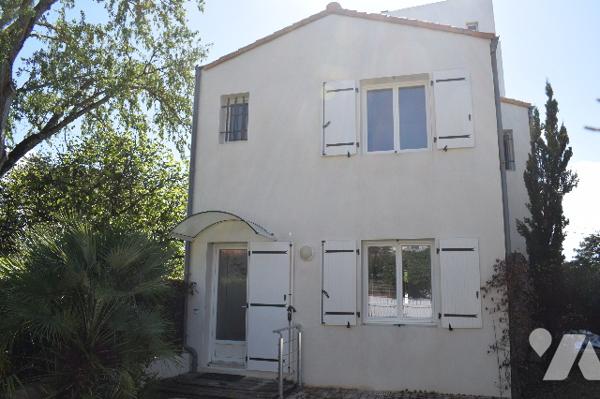 Maison située à Saint Georges de Didonne dans le quartier Vallières accès à la plage à 60 mètres.