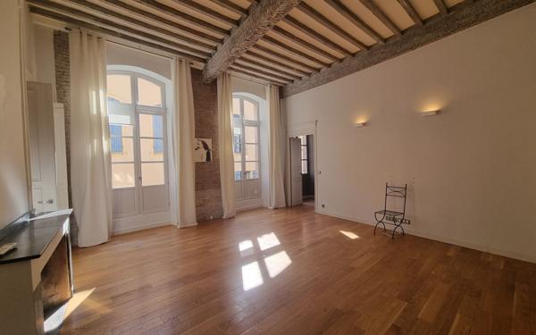 Appartement à vendre    4 pièces • 209 m2 Montauban