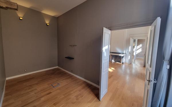 Appartement à vendre    4 pièces • 209 m2 Montauban