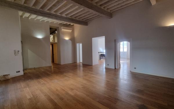Appartement à vendre    4 pièces • 209 m2 Montauban
