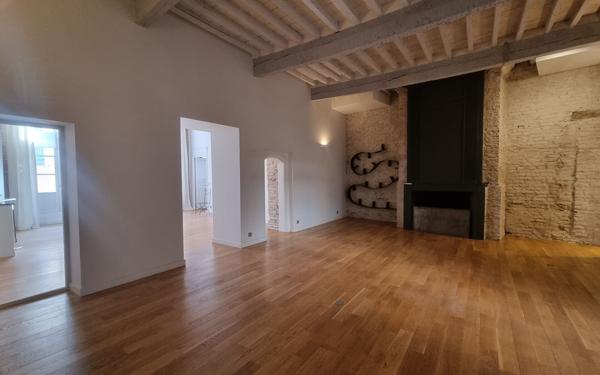 Appartement à vendre    4 pièces • 209 m2 Montauban