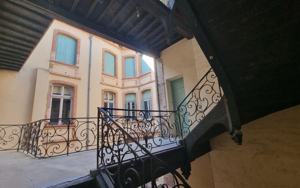 Appartement à vendre    4 pièces • 209 m2 Montauban