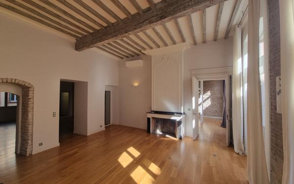 Appartement à vendre    4 pièces • 209 m2 Montauban