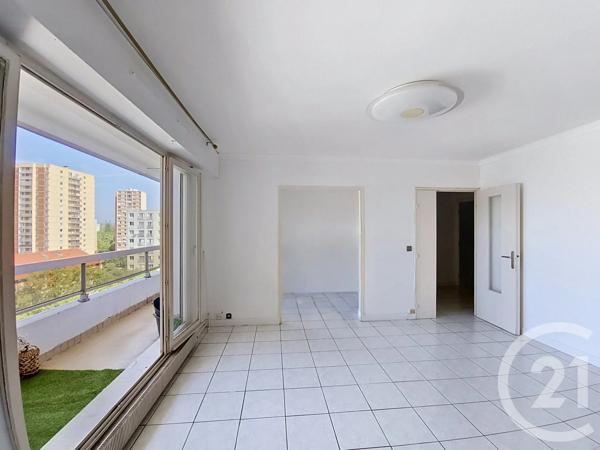 Appartement F4 à vendre  4 pièces - 78,43 m 2   ST DENIS  - 93