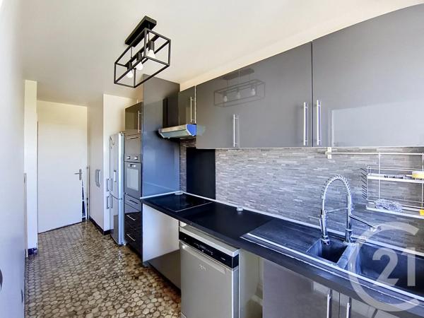 Appartement F4 à vendre  4 pièces - 78,43 m 2   ST DENIS  - 93