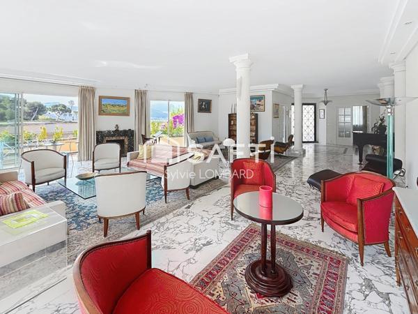 MAISON ROUCAS BLANC CORNICHE Marseille 7ème DANS RESIDENCE GARDEE 24H/24