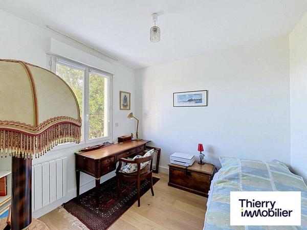 Appartement 3 pièces                                        - 35800 Dinard - Centre Réf : 129164