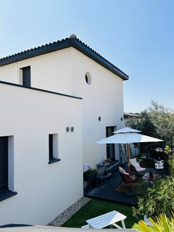 Villeneuve-lès-Avignon (30400) Villa Contemporaine de 2018 en RT2012