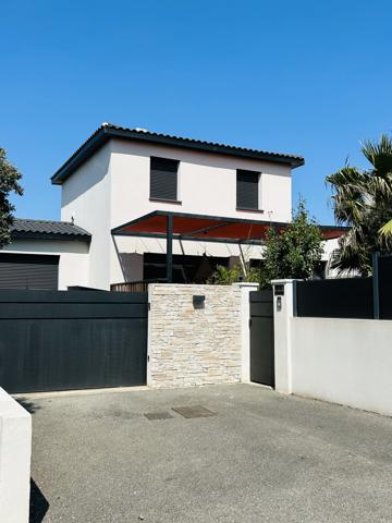 Villeneuve-lès-Avignon (30400) Villa Contemporaine de 2018 en RT2012