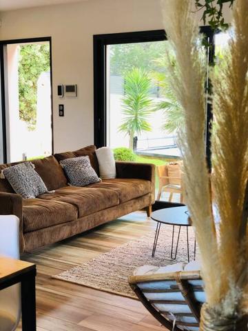 Villeneuve-lès-Avignon (30400) Villa Contemporaine de 2018 en RT2012