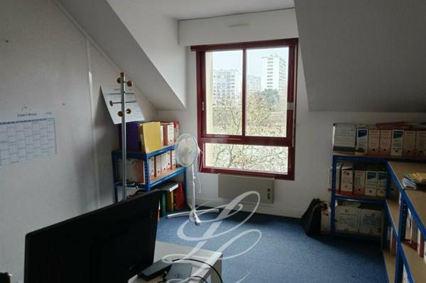 Location - BUREAUX 303 m 2