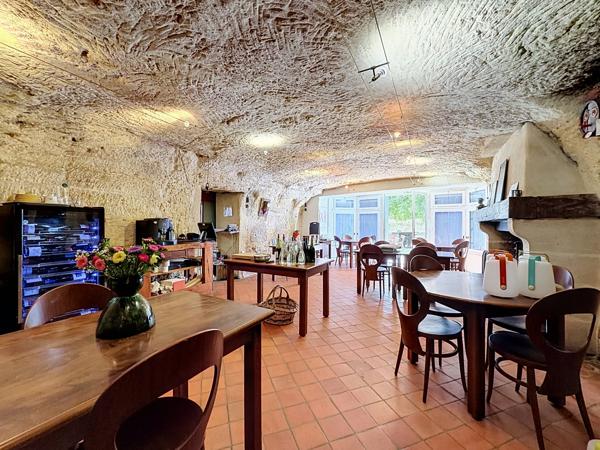 Local Commercial
         3 pièces
        - 94 m² 314 000 € *