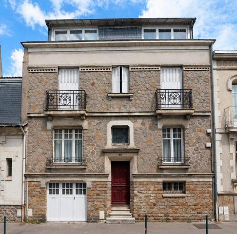 Acheter Maison 8 pièces - 230 m²
