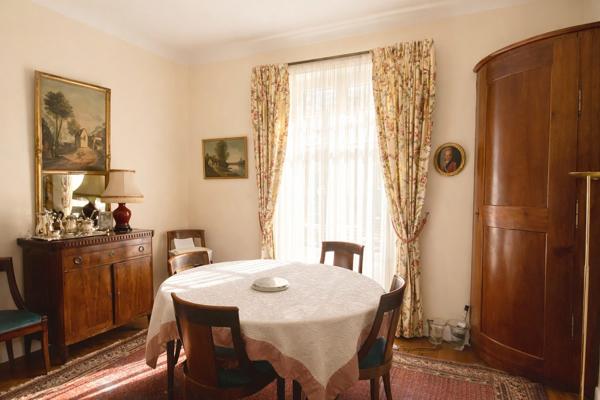 Acheter Maison 8 pièces - 230 m²