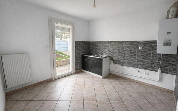 Maison à vendre    4 pièces •  Villemoustaussou