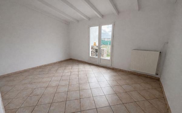 Maison à vendre    4 pièces •  Villemoustaussou