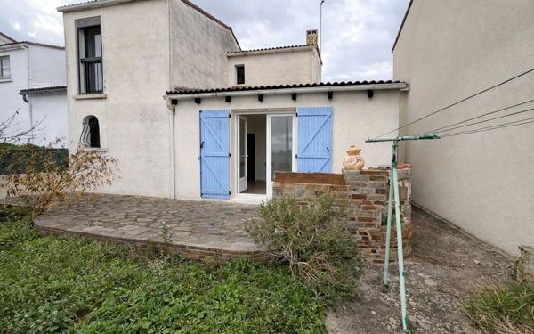 Maison à vendre    4 pièces •  Villemoustaussou