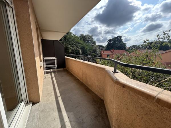 T2 Meublé Purpan / Arènes romaines avec parking, Terrasse et Piscine
