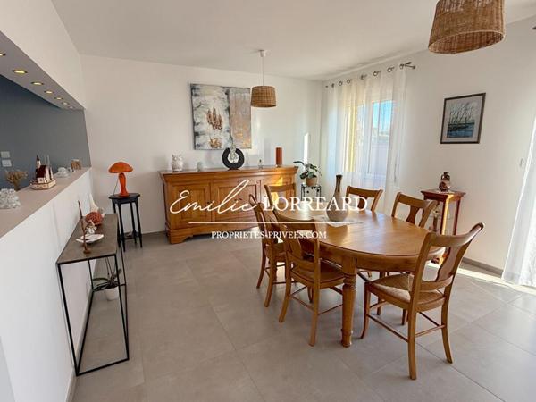 Maison Champagne 6 pièce(s) 144 m2