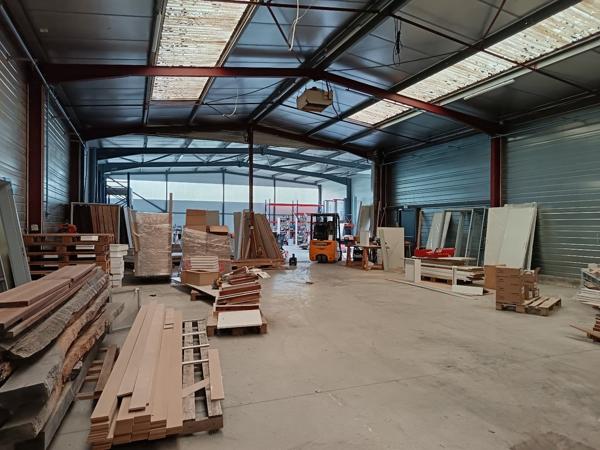 31850 MONDOUZIL LOCAL D'ACTIVITE + BUREAUX