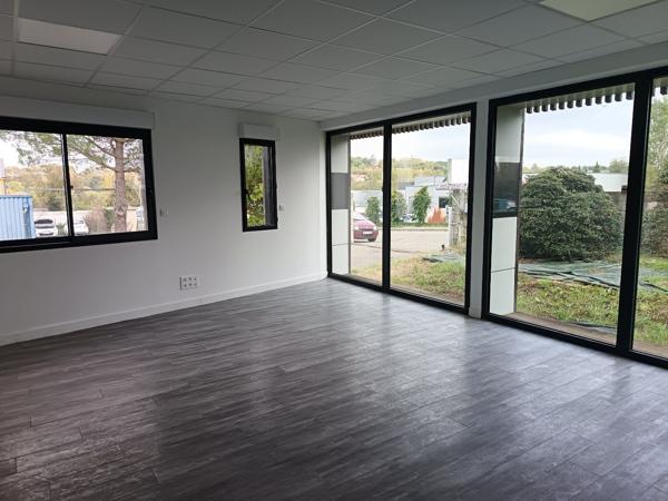 31850 MONDOUZIL LOCAL D'ACTIVITE + BUREAUX