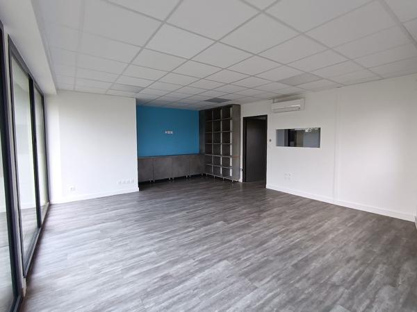 31850 MONDOUZIL LOCAL D'ACTIVITE + BUREAUX