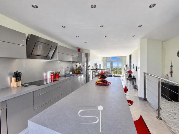Maison 6 pièce(s) 4 chambre(s) 204 m²