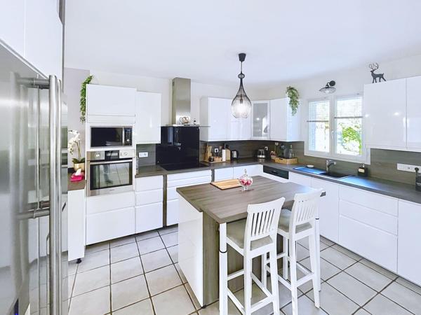 Maison 7 pièces 182 m2