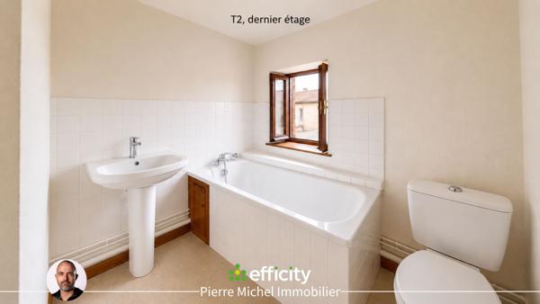 Immeuble
        
        - 263 m² Exclusivité 350 000 € *