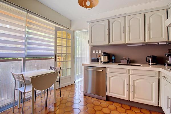 Appartement de type 3/4 pièces de 70 m² environ + Cave RESIDENECE LA RENARDIERE