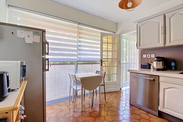 Appartement de type 3/4 pièces de 70 m² environ + Cave RESIDENECE LA RENARDIERE