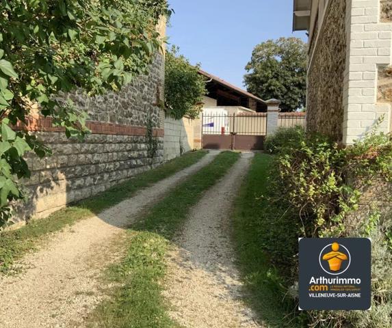 Vente Maison 7 pièces 155 m2 à Villeneuve-sur-Aisne