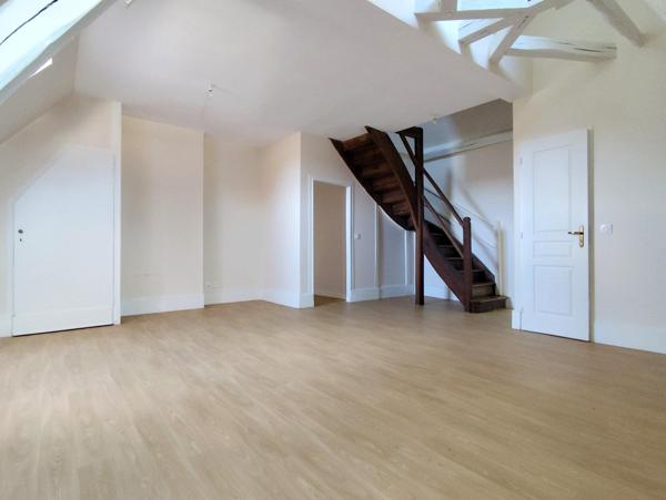 Appartement à SENS, 89100 - 6 pièces 75m²