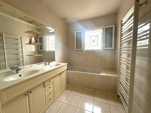 Maison à vendre 5 pièces MAZERES (09)